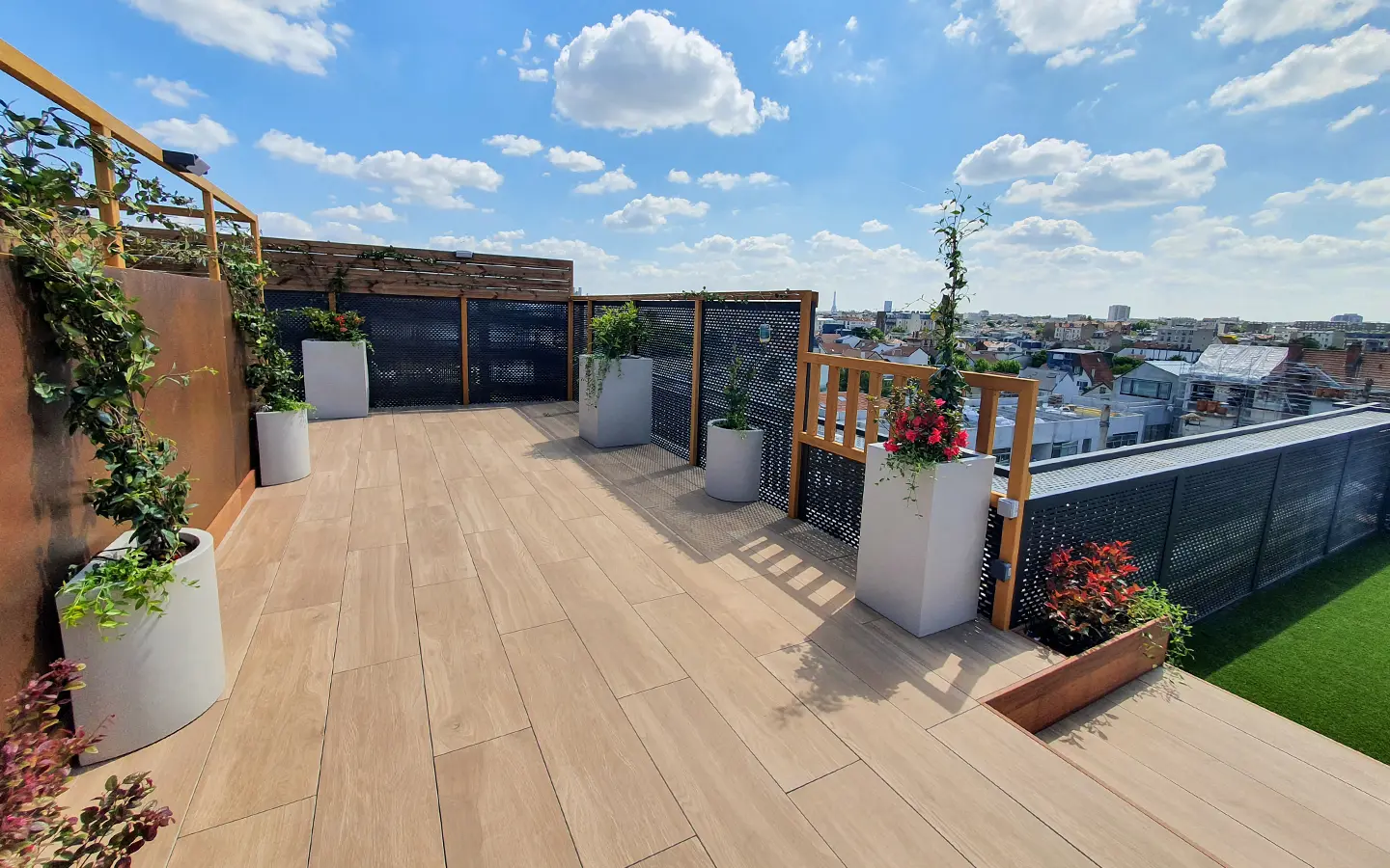 Terrasse sur deux niveaux dans un immeuble récent d’Asnières